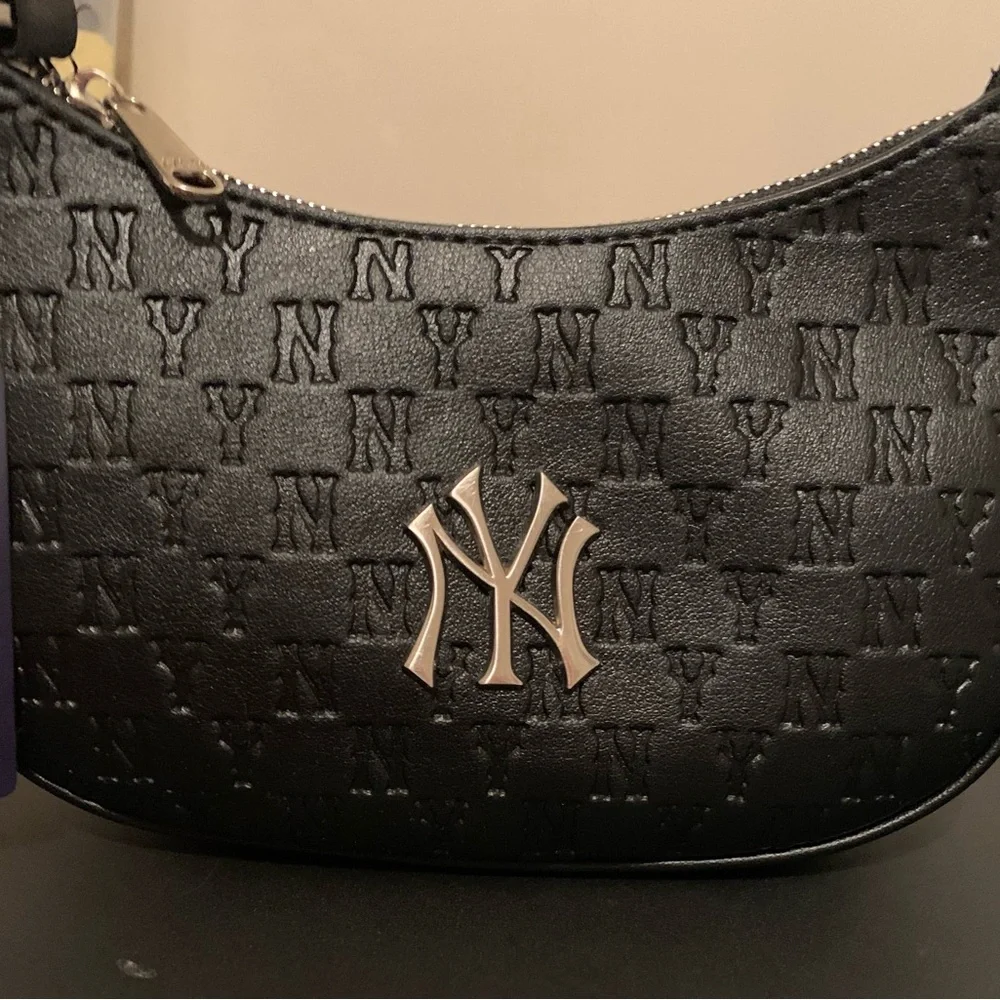 MLB Black NY Embossed Shoulder Bag - Picture 4 of 6